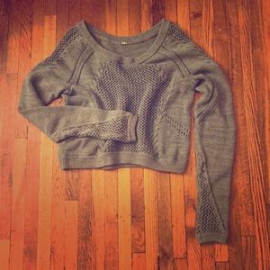 Lululemon crop sweater
